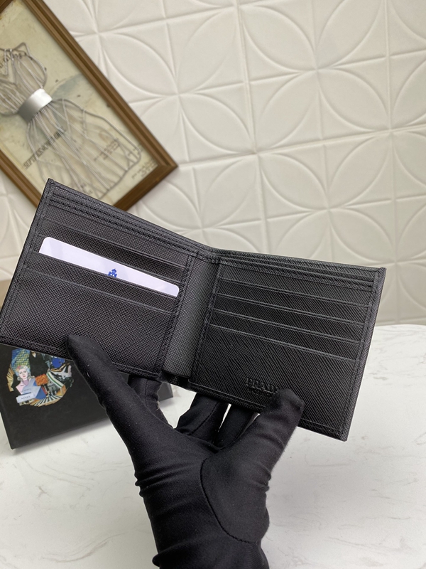 プラダ財布コピー角部分ディテール